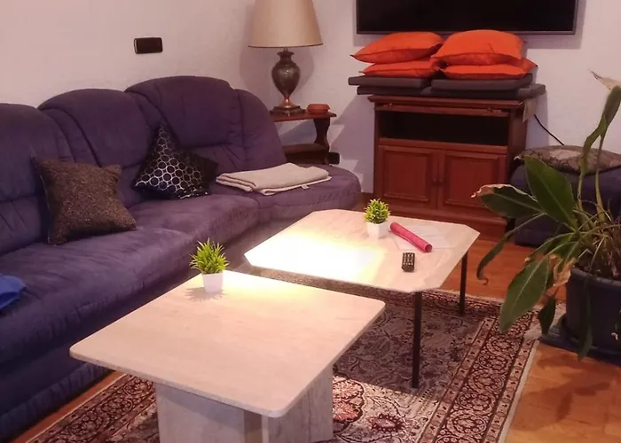 Bei Ede & Helli Daire Klotten